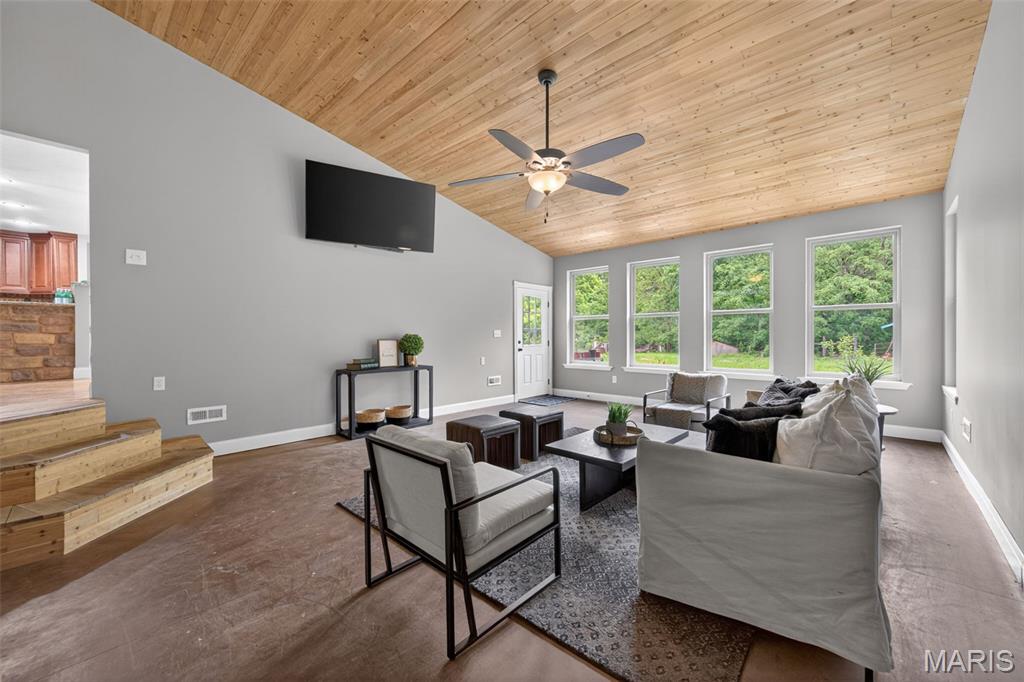 1510 Highway Dd
