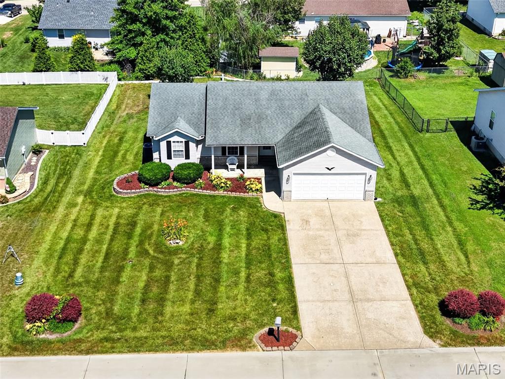 1072 Huntington Drive
