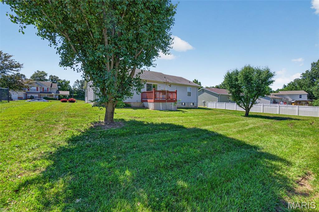 1072 Huntington Drive