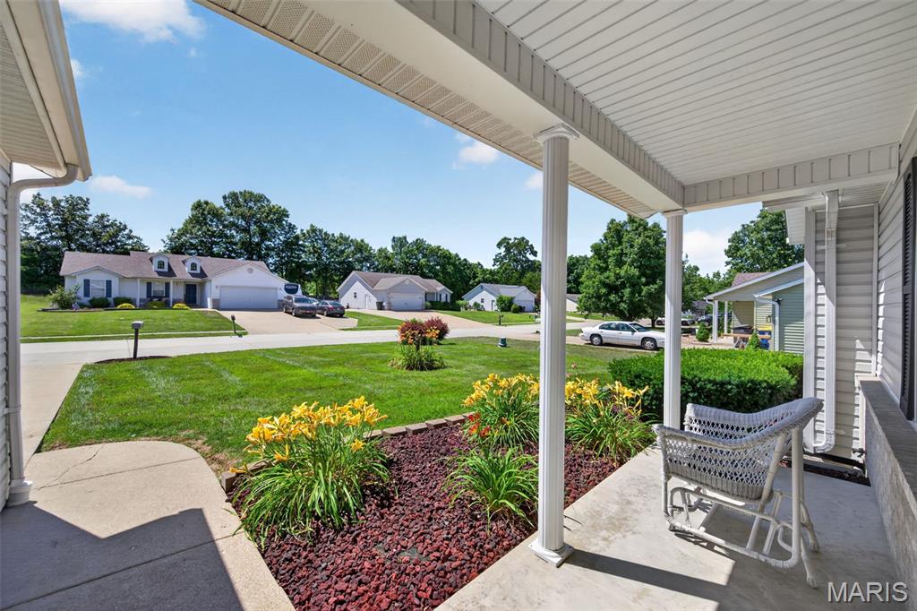1072 Huntington Drive