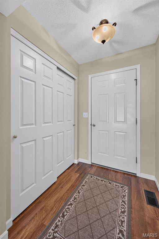 1072 Huntington Drive