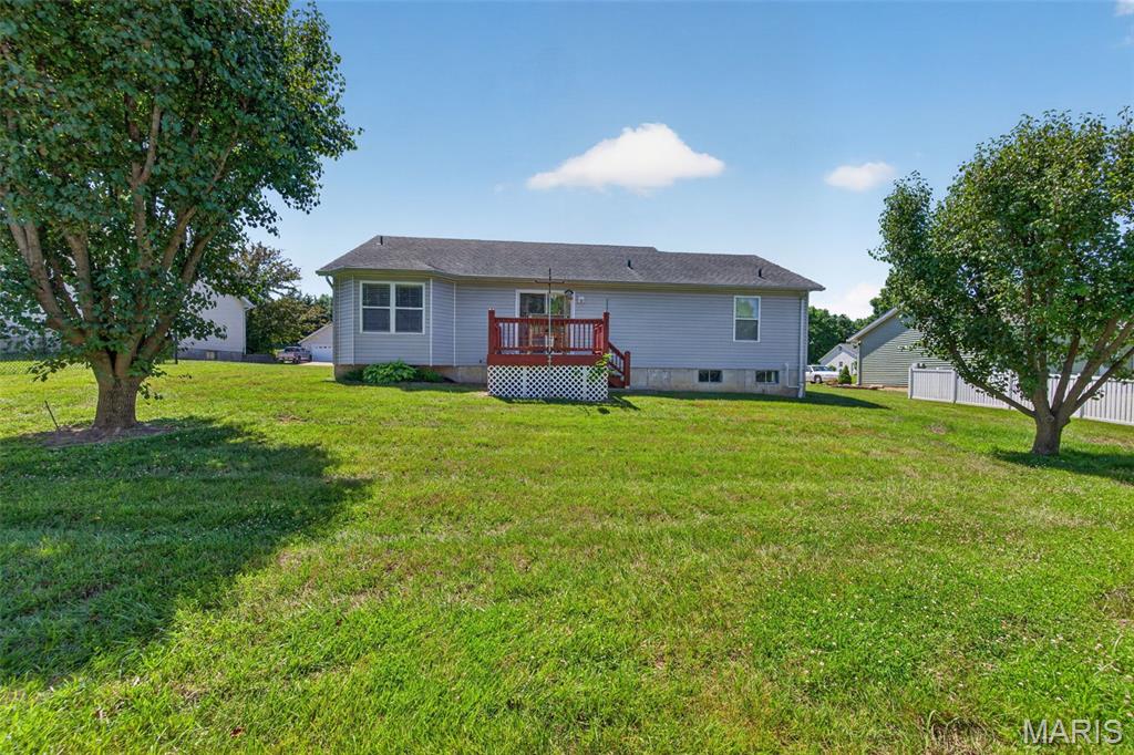 1072 Huntington Drive
