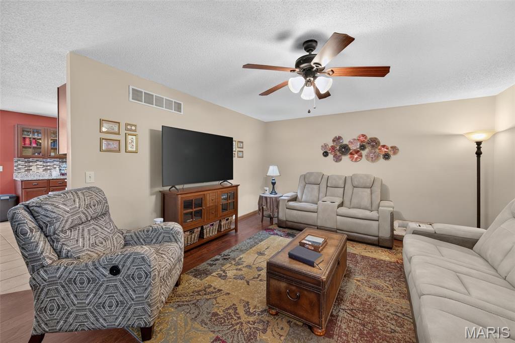 2101 Deer Run Meadows