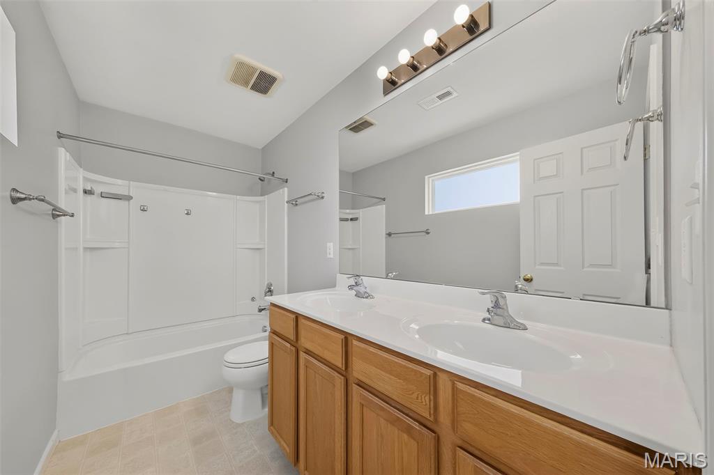 607 Spring Manor
