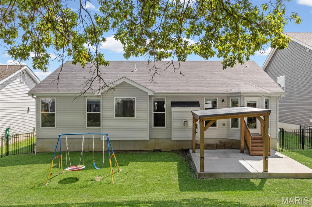 811 Crestwood Court