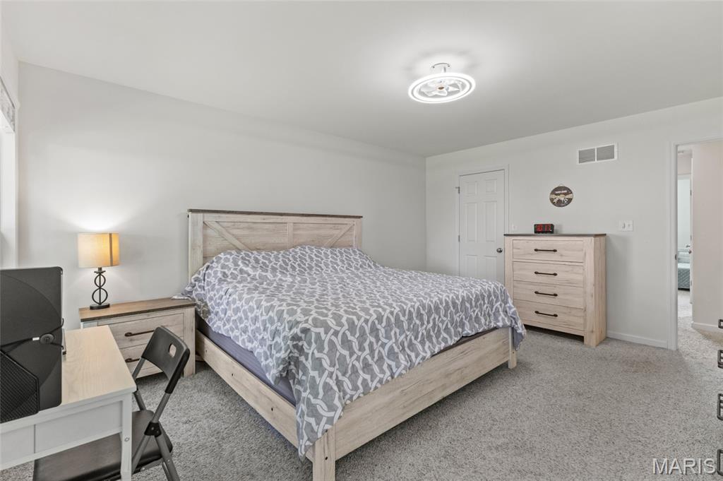 811 Crestwood Court