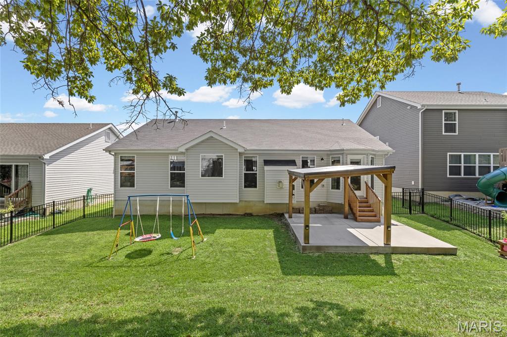 811 Crestwood Court