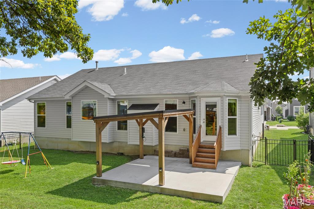811 Crestwood Court