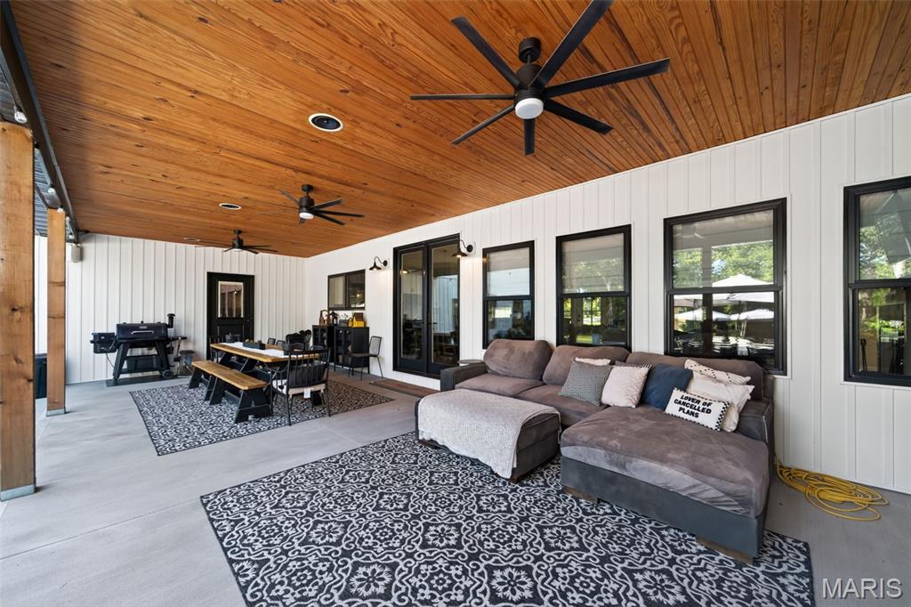 265 Whitetail Lane