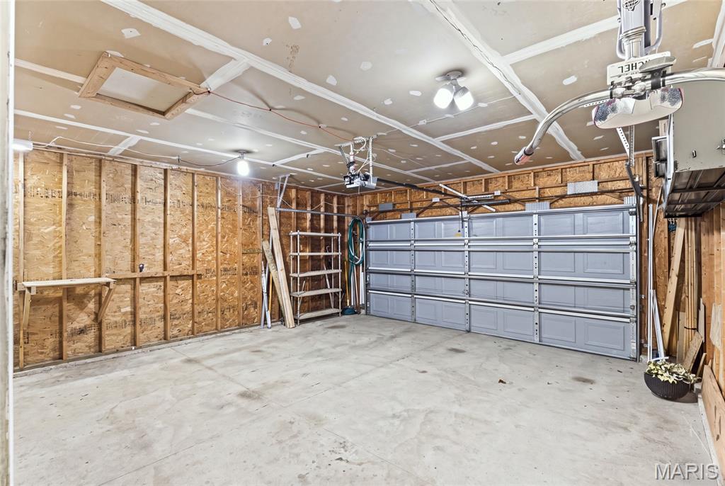 204 Boulder Point Drive