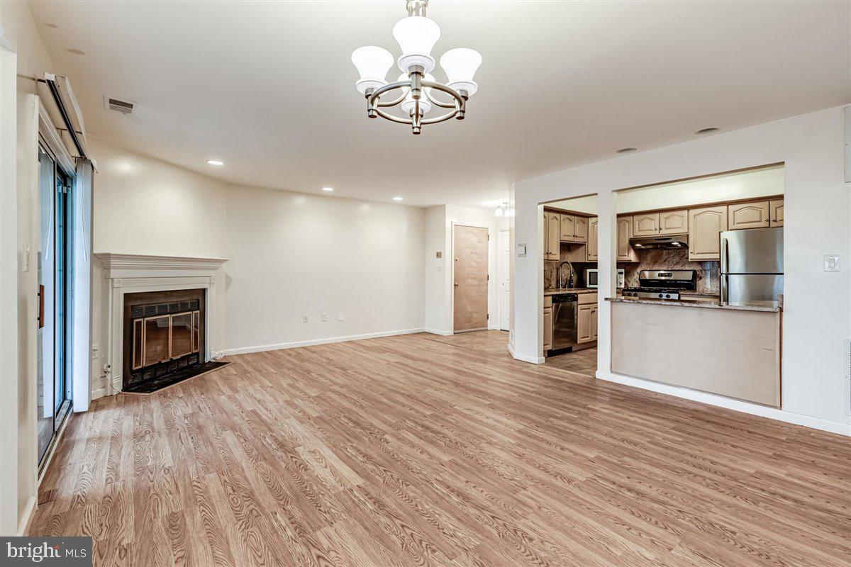 106 LASSEN CT 2