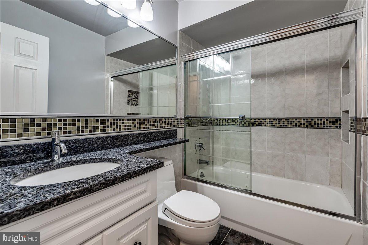 106 LASSEN CT 2