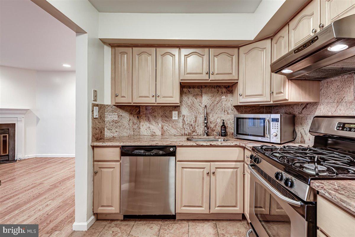 106 LASSEN CT 2