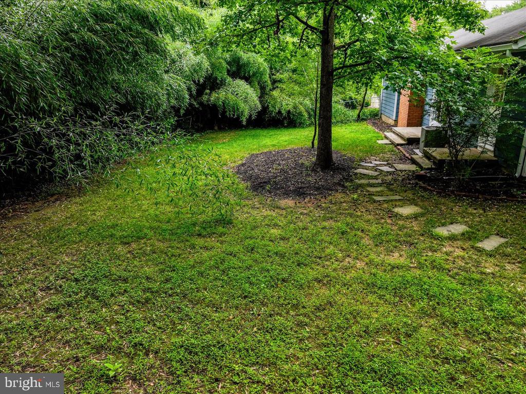 206 HENDRICKSON DRIVE