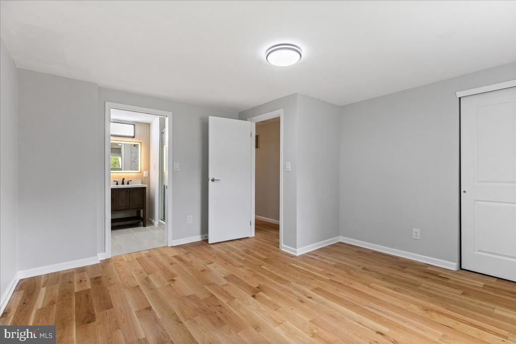 206 HENDRICKSON DRIVE