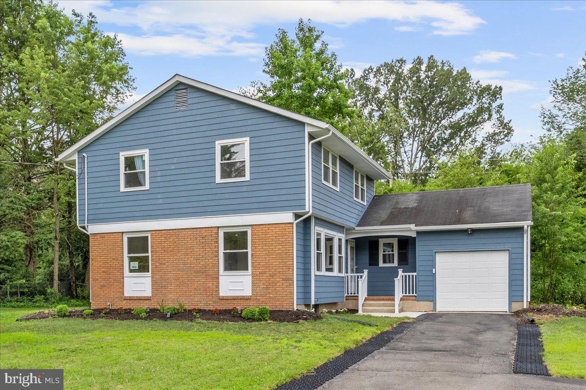 206 HENDRICKSON DRIVE