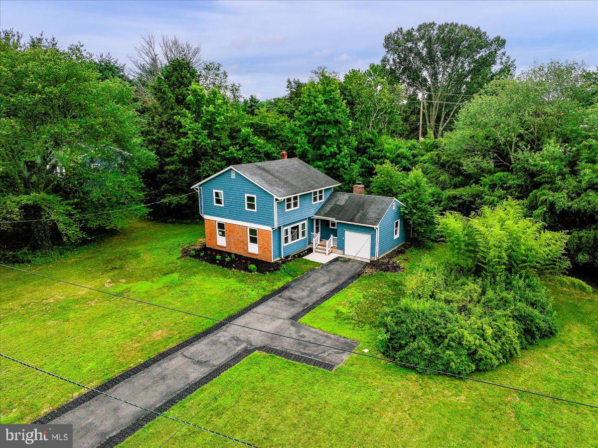 206 HENDRICKSON DRIVE