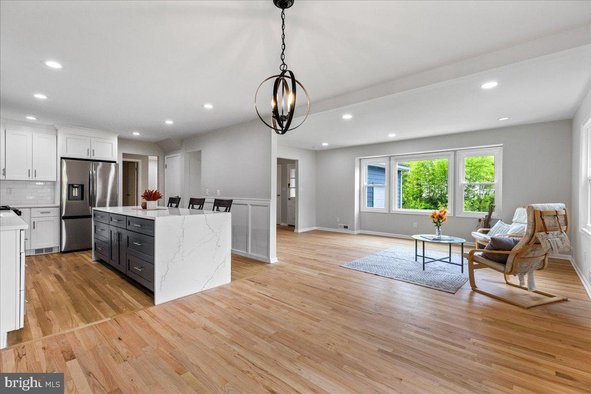 206 HENDRICKSON DRIVE