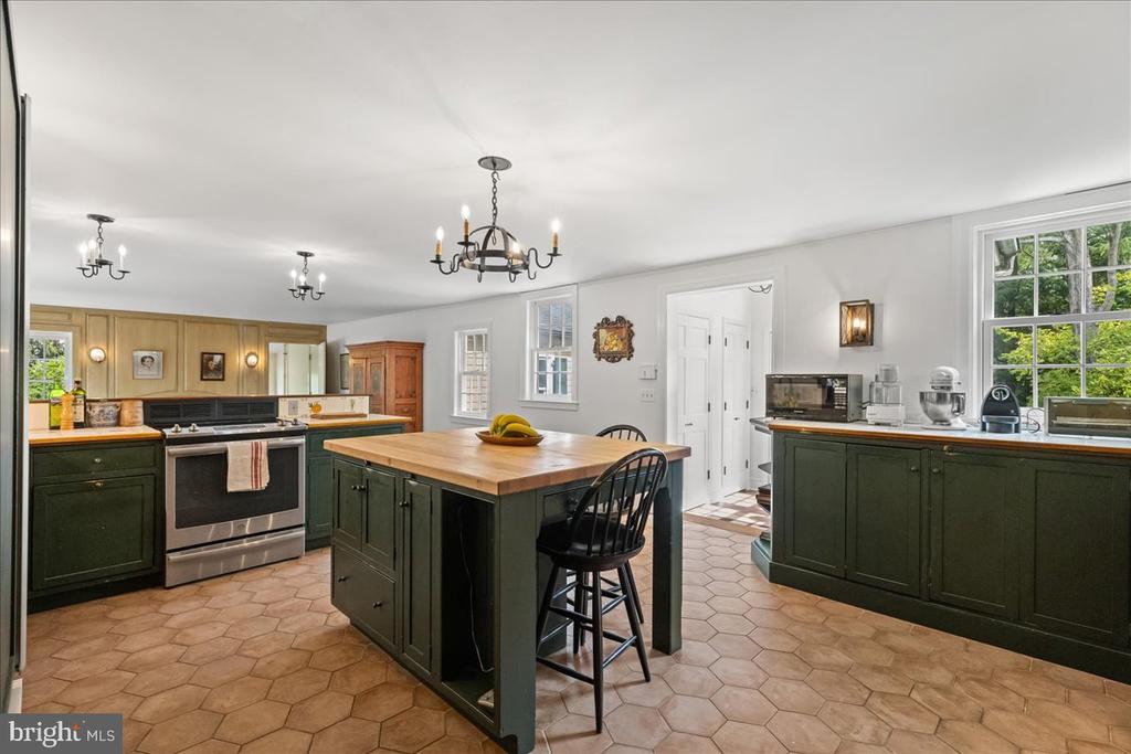 428 NASSAU STREET