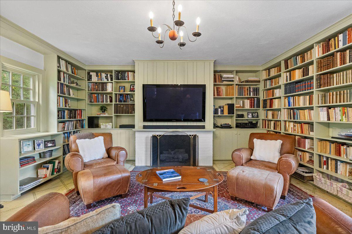 428 NASSAU STREET