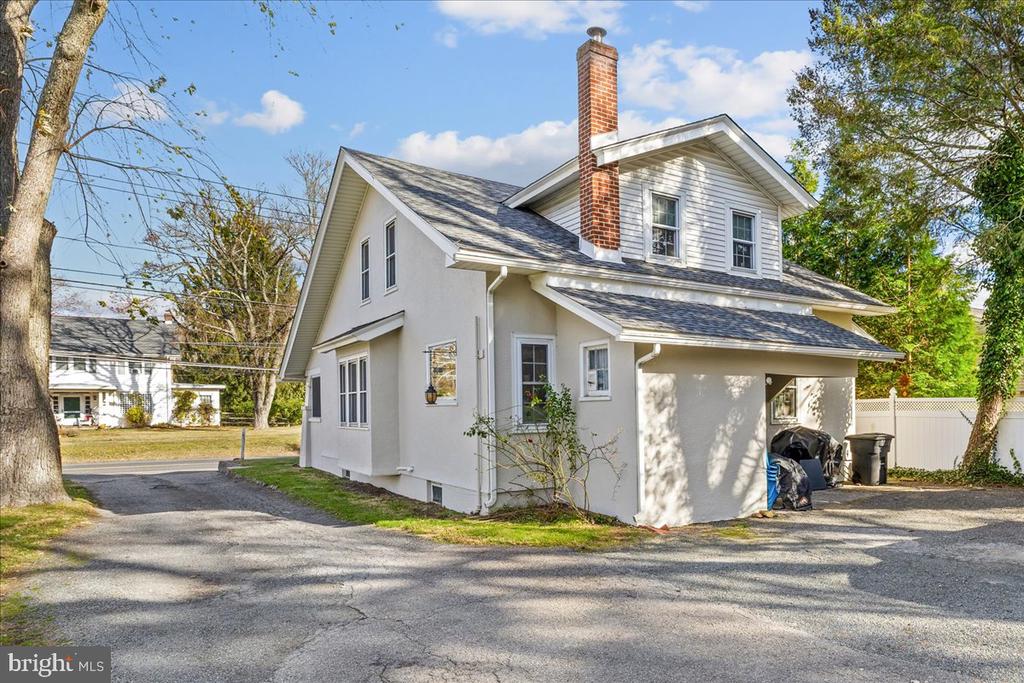 206 WASHINGTON ROAD
