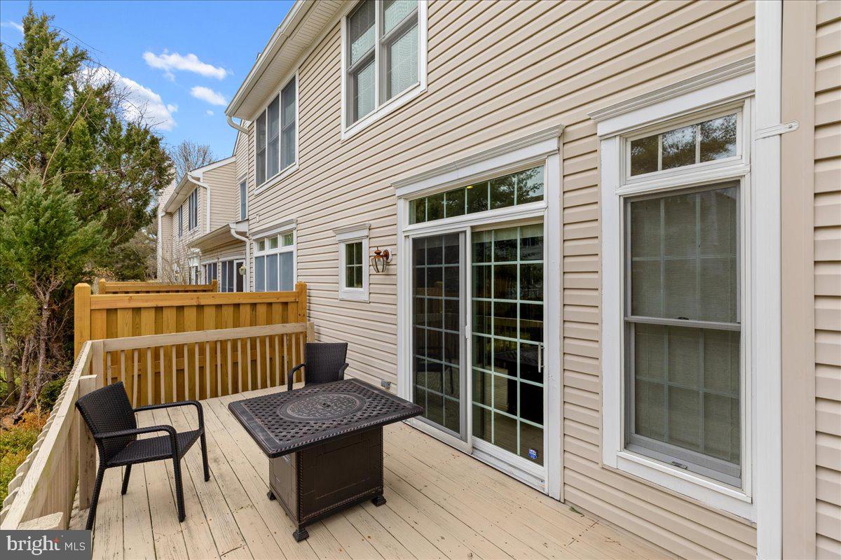 8 HUTCHINSON DRIVE