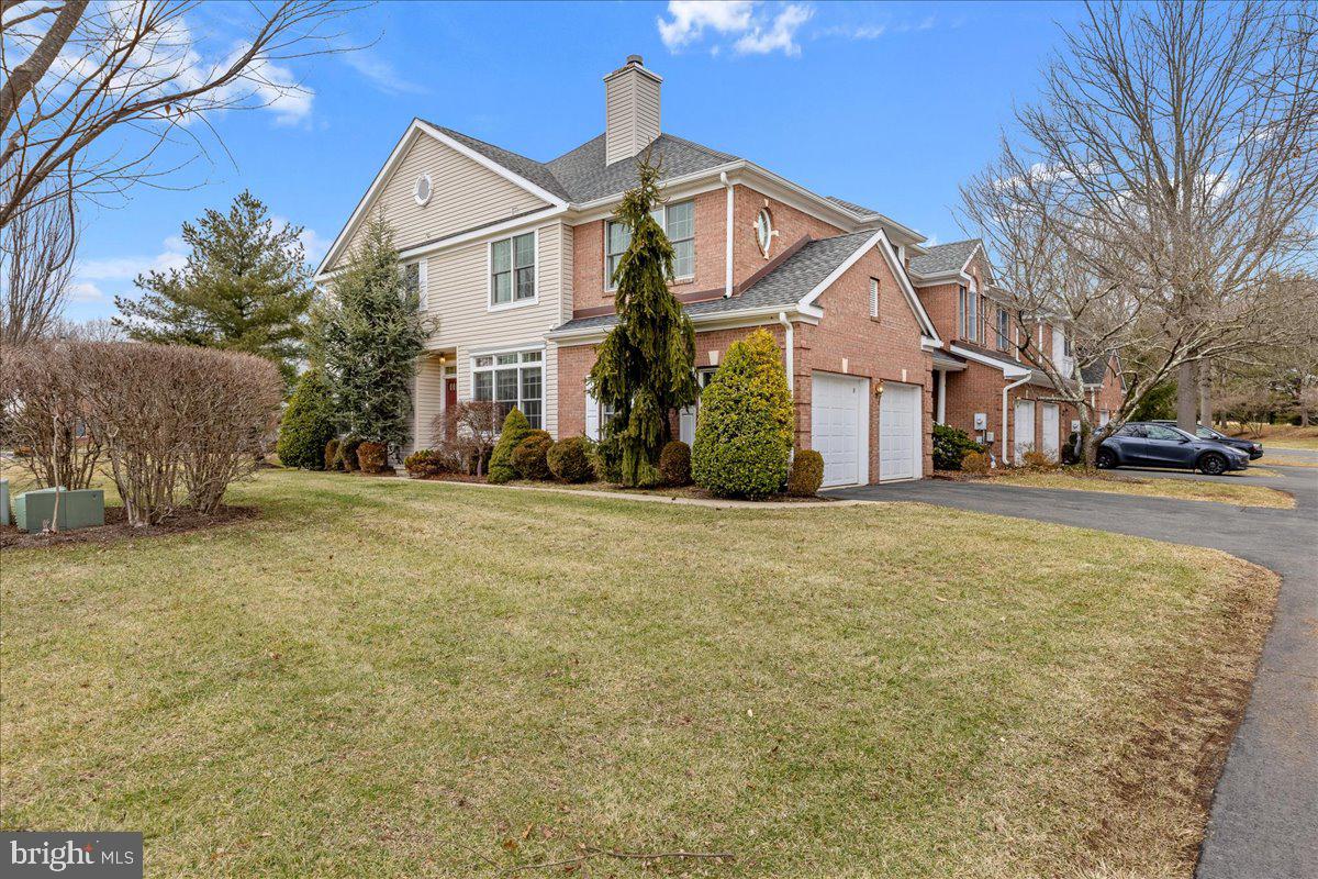 8 HUTCHINSON DRIVE