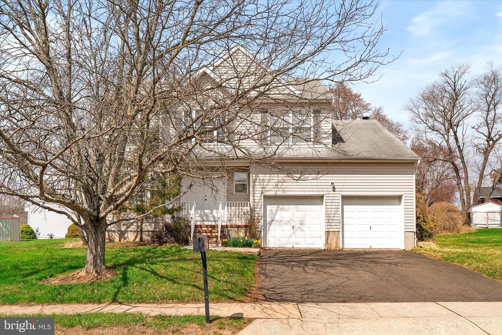 23 SUNDEW DRIVE