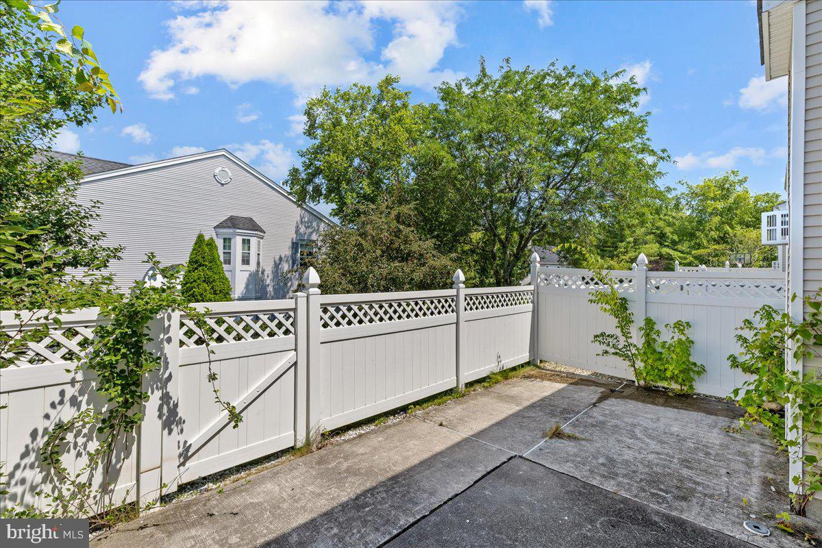 305 HARVEST LANE