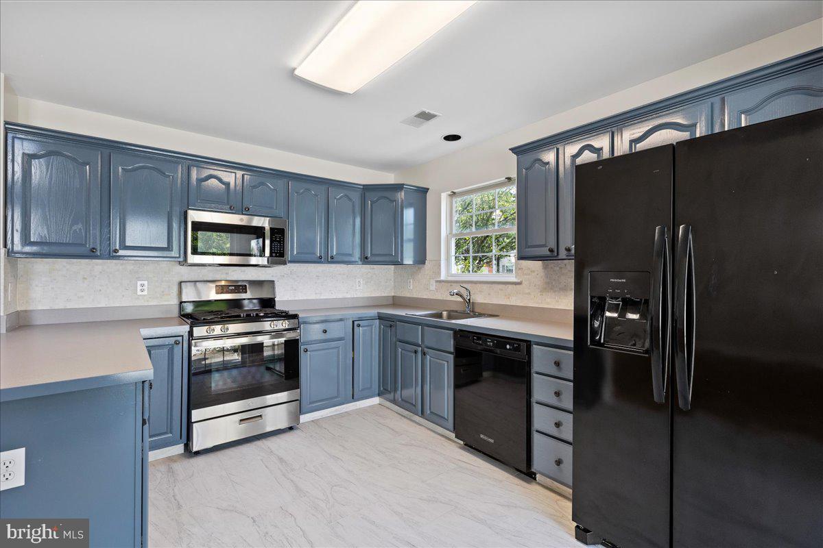 305 HARVEST LANE