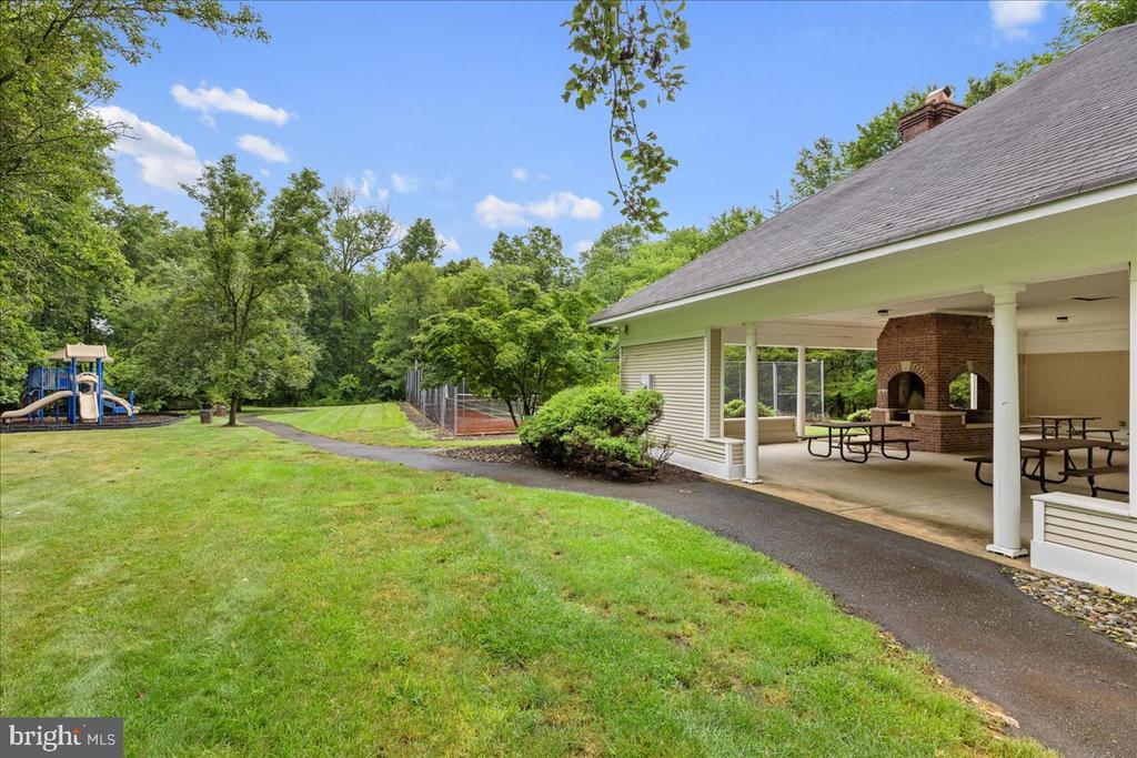 36 BLACKSTONE DRIVE