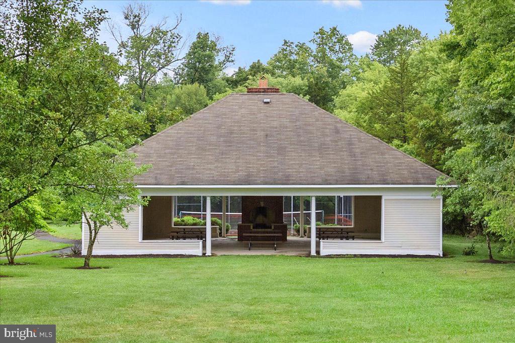 36 BLACKSTONE DRIVE