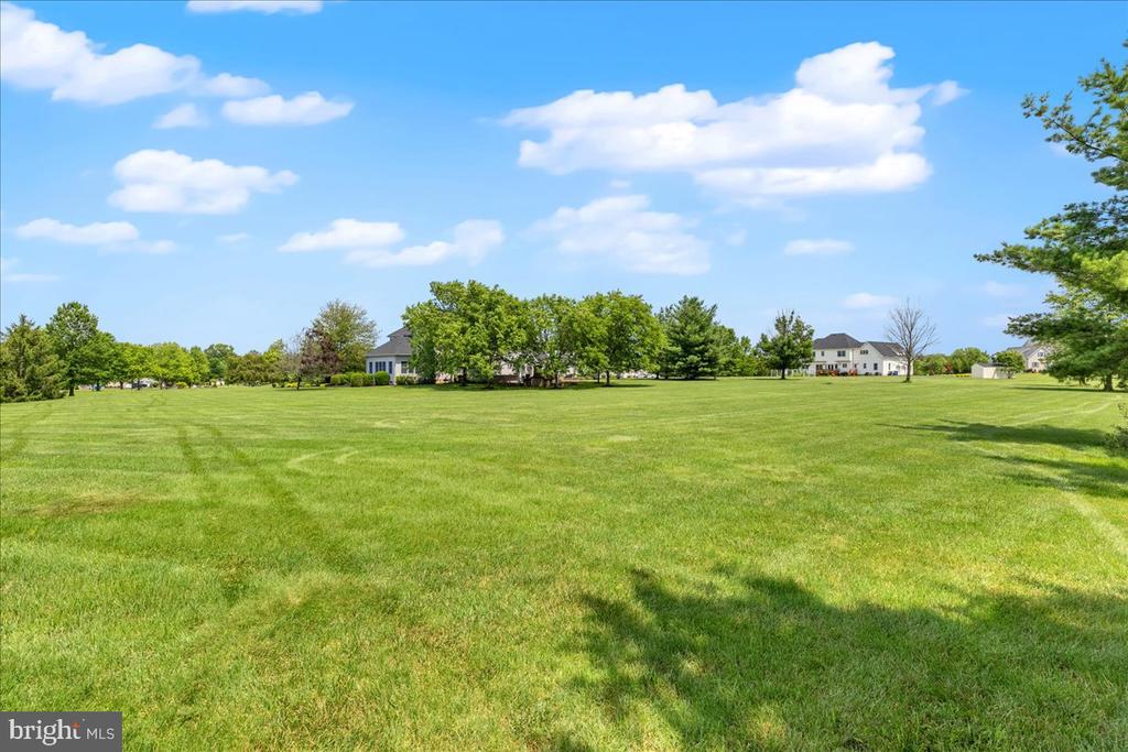 2 SCENIC HILLS COURT