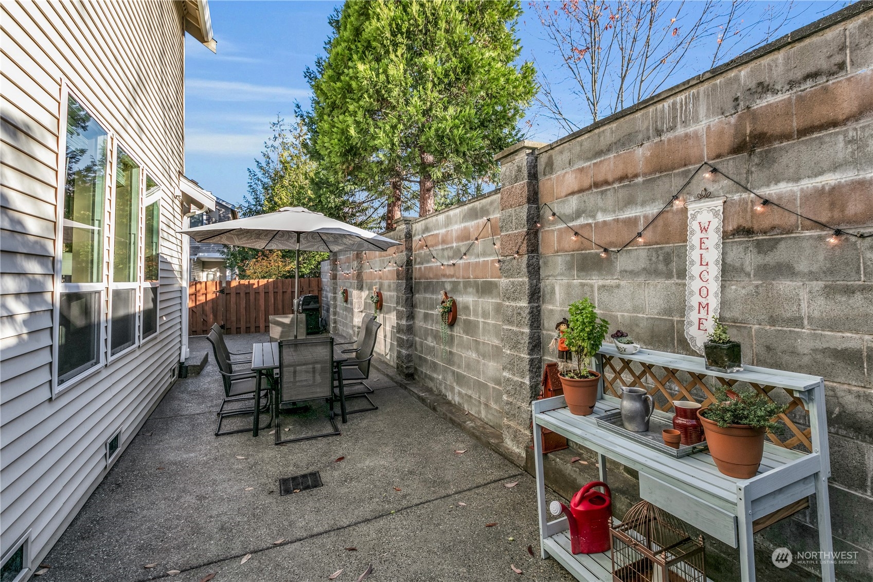 6322 Francis Avenue SE