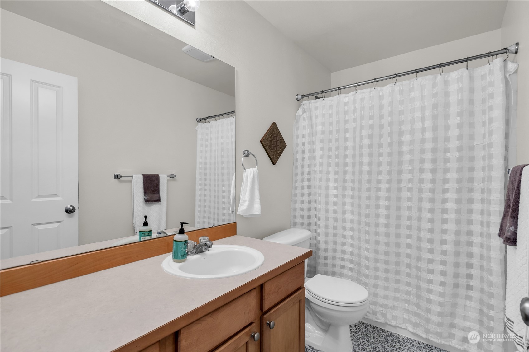 6322 Francis Avenue SE