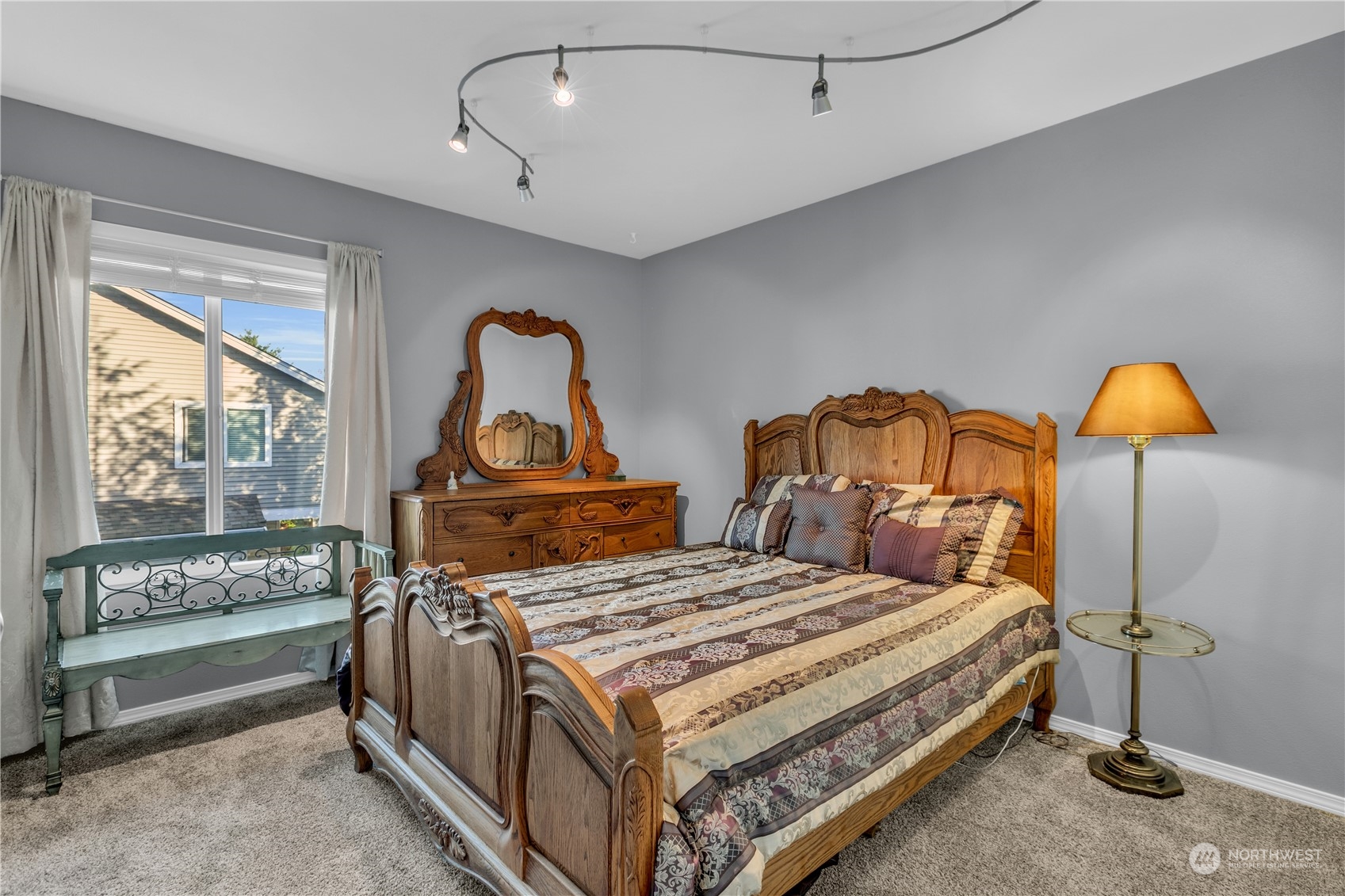 6322 Francis Avenue SE