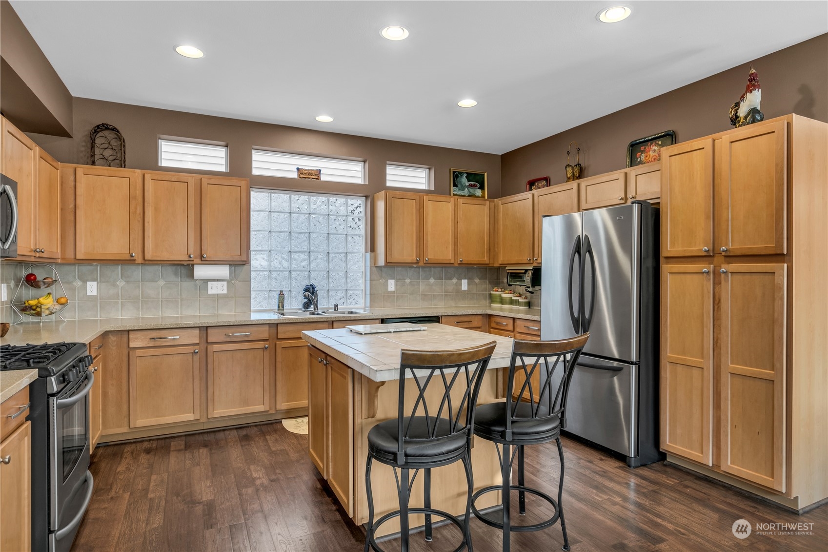 6322 Francis Avenue SE