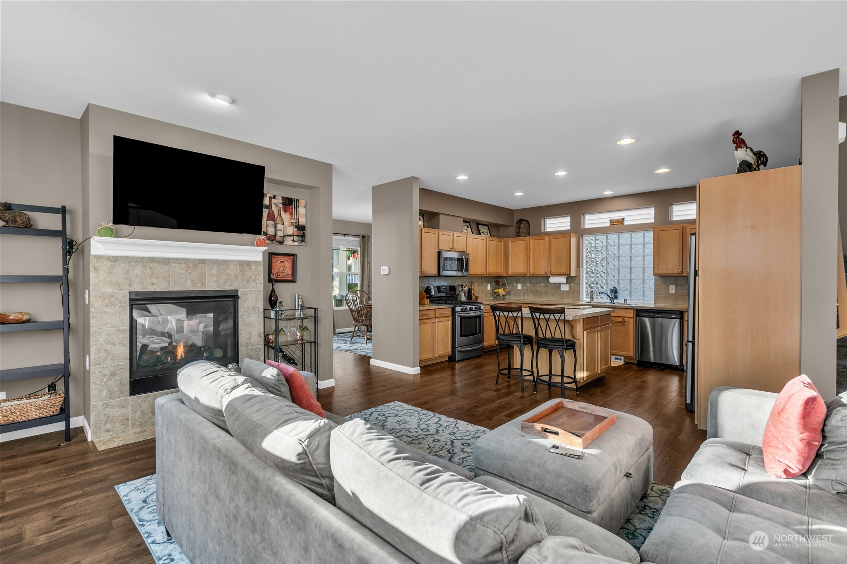 6322 Francis Avenue SE