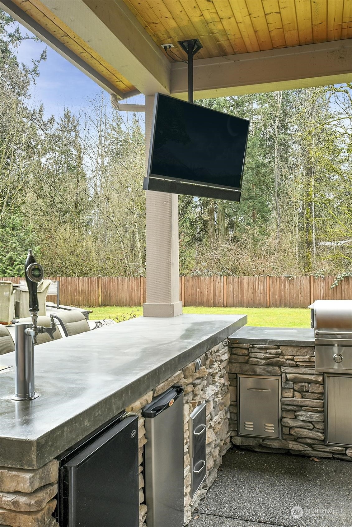 19214 Fifth Street E