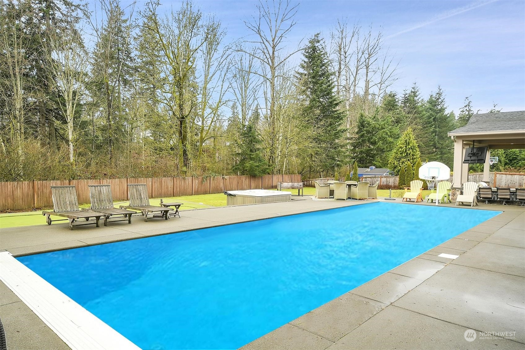 19214 Fifth Street E