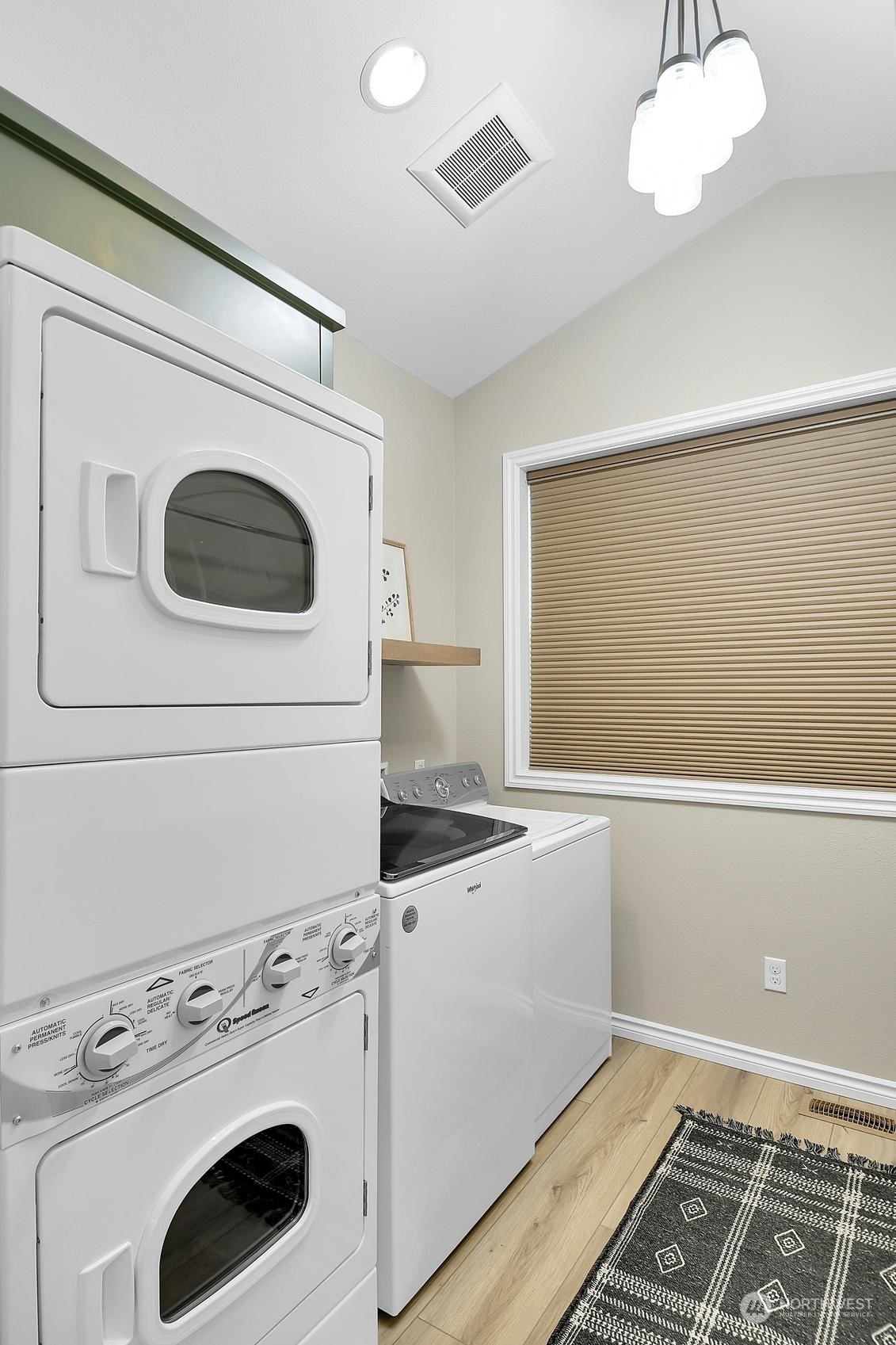 19214 Fifth Street E