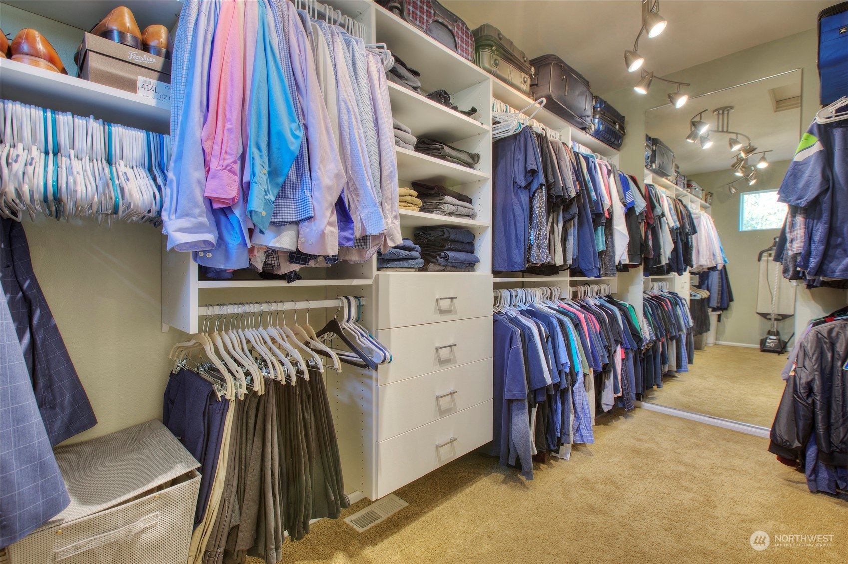 7201 Perry Avenue SE