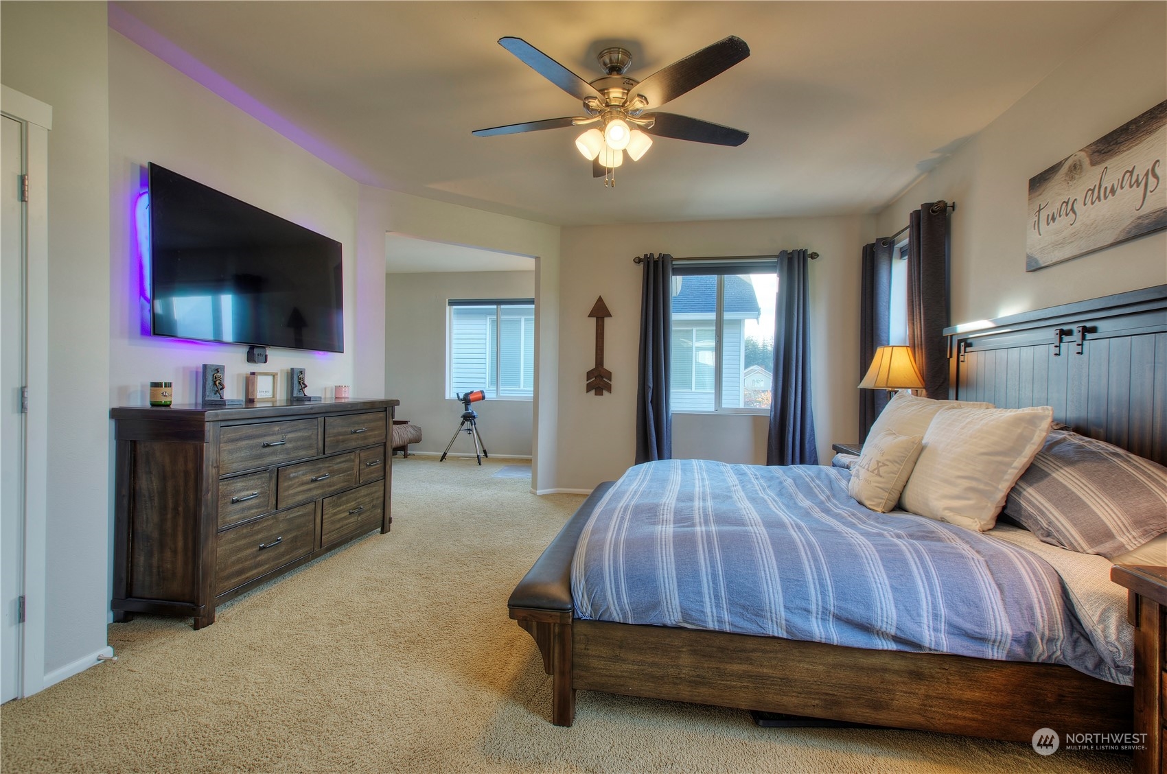 7201 Perry Avenue SE