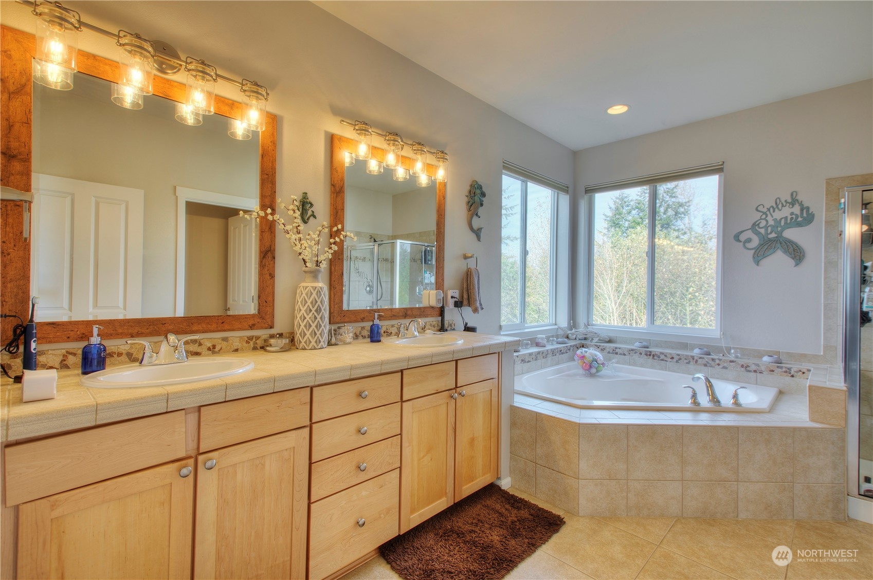 7201 Perry Avenue SE