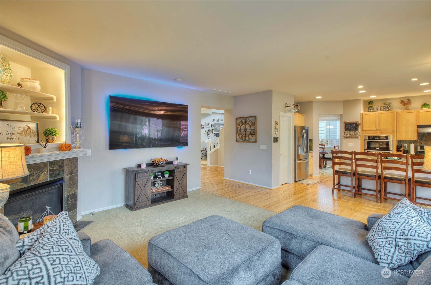 7201 Perry Avenue SE