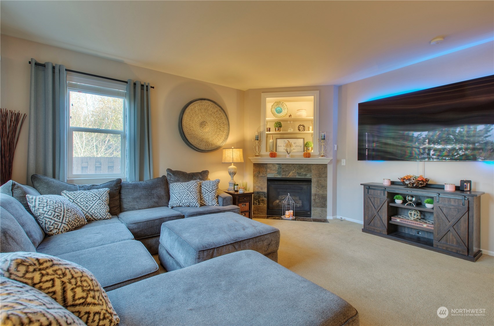 7201 Perry Avenue SE