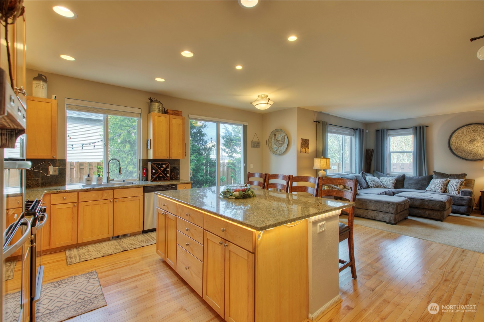 7201 Perry Avenue SE