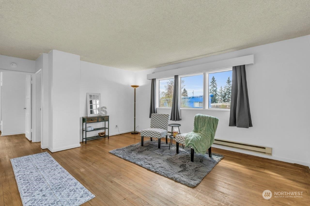 636 Ferndale Avenue NE