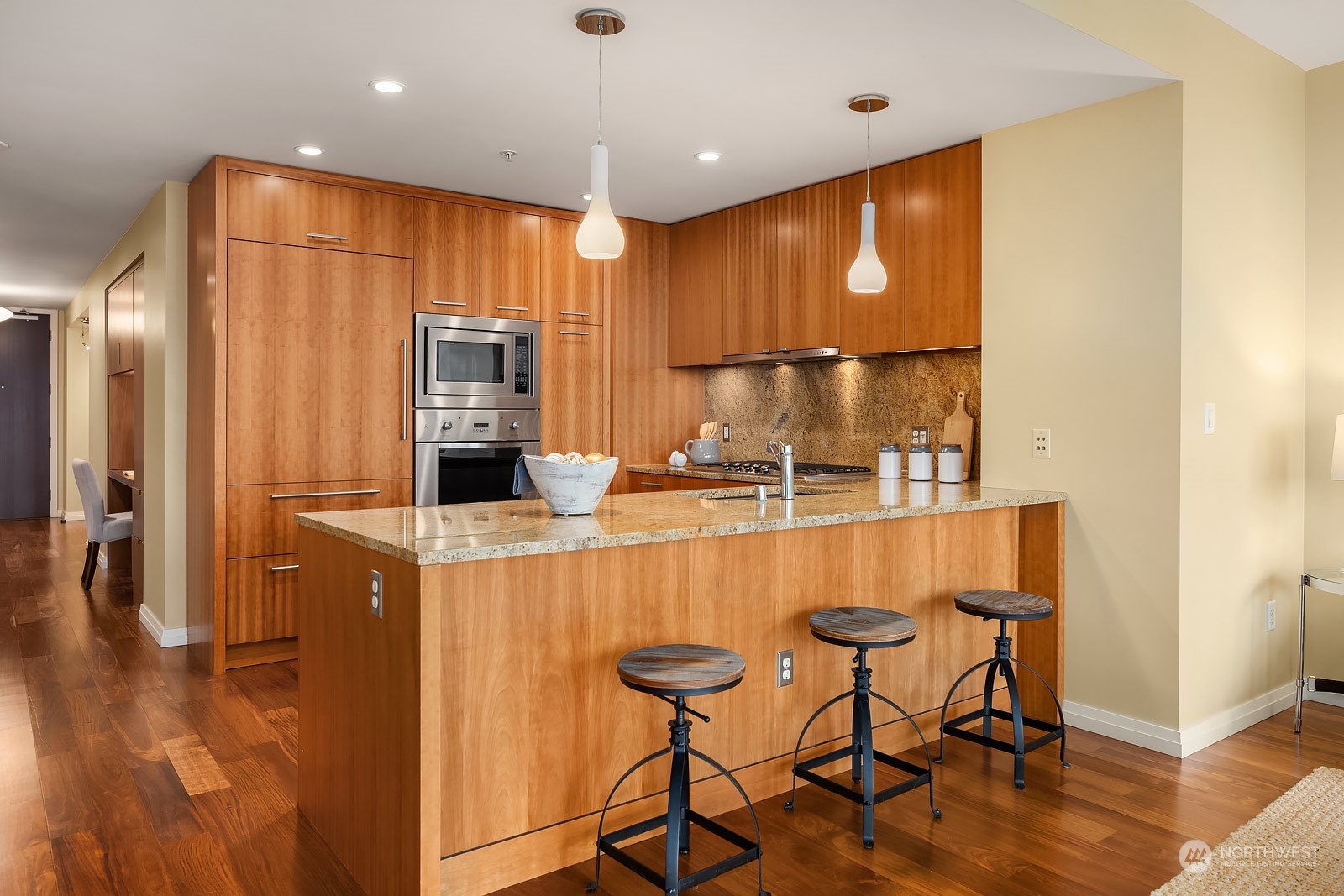 500 106th Avenue NE Unit: 1911