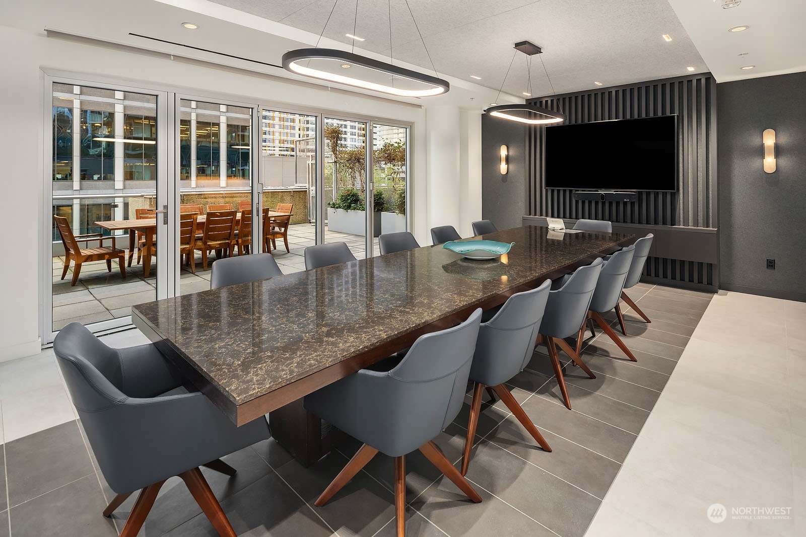 500 106th Avenue NE Unit: 1911